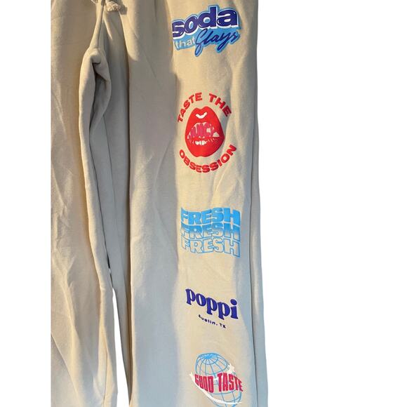 SOLD Poppi Drawstring Flared Beige Sweatpants Pockets Size Large. Inseam 30.5” - Picture 3 of 3